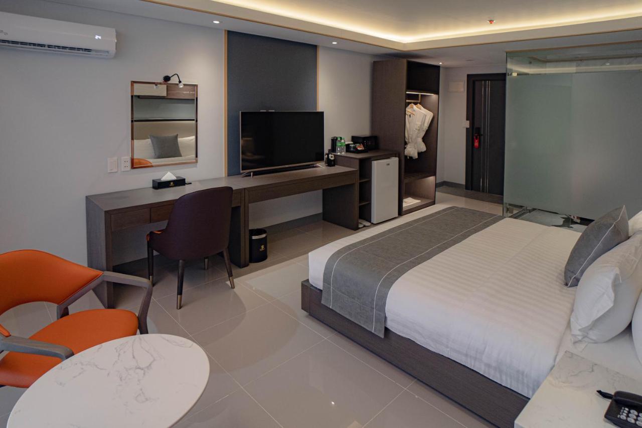Subic Riviera Hotel And Residences Olongapo Ngoại thất bức ảnh