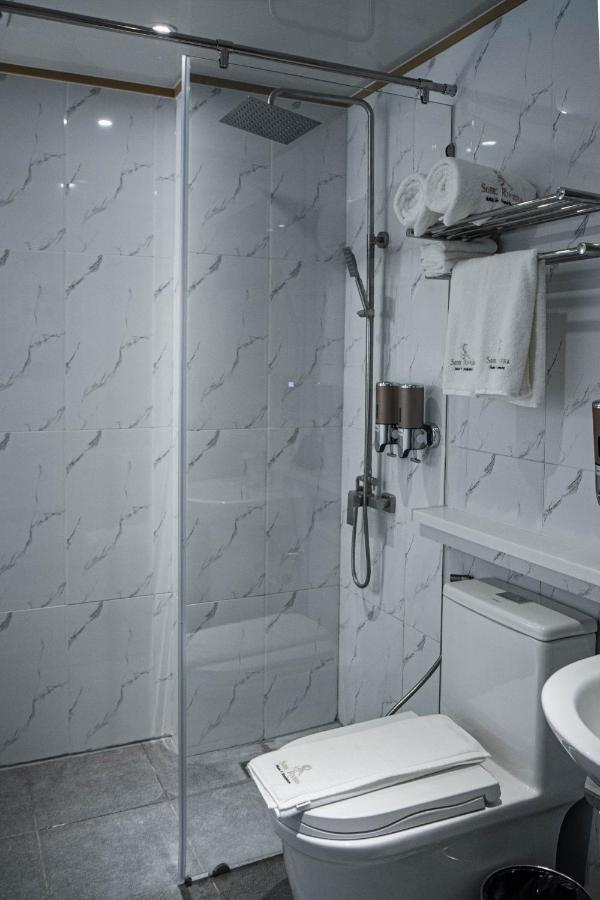 Subic Riviera Hotel And Residences Olongapo Ngoại thất bức ảnh
